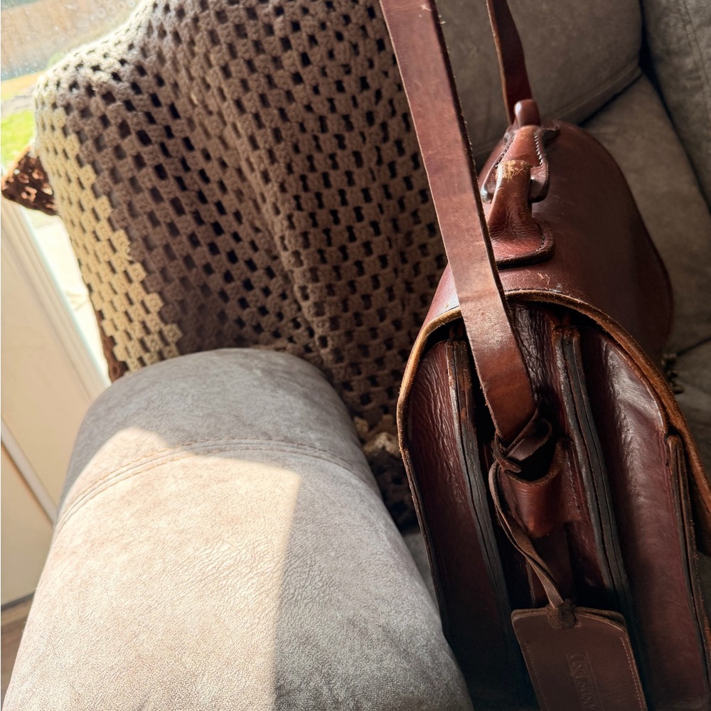 Classic Brown Leather Men's Bag - Picture 6 of 15